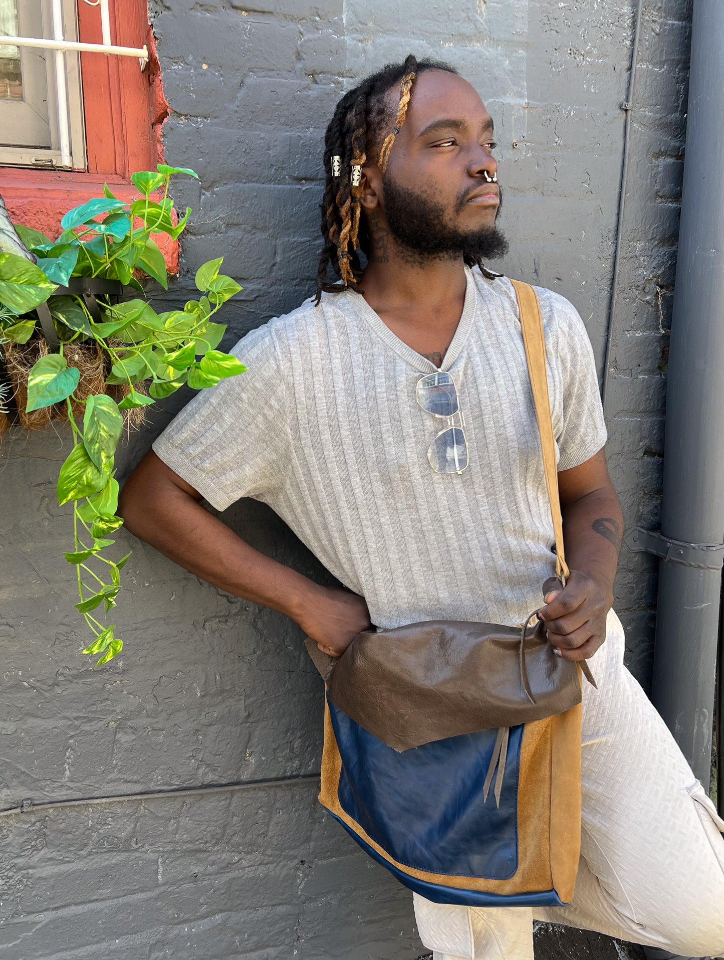 BB Ivey Cobalt & Milan Chestnut Messenger Bag
