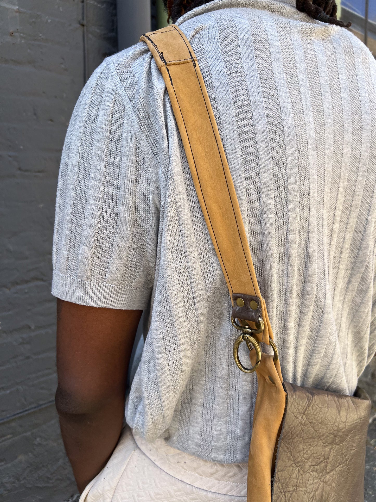 BB Ivey Cobalt & Milan Chestnut Messenger Bag