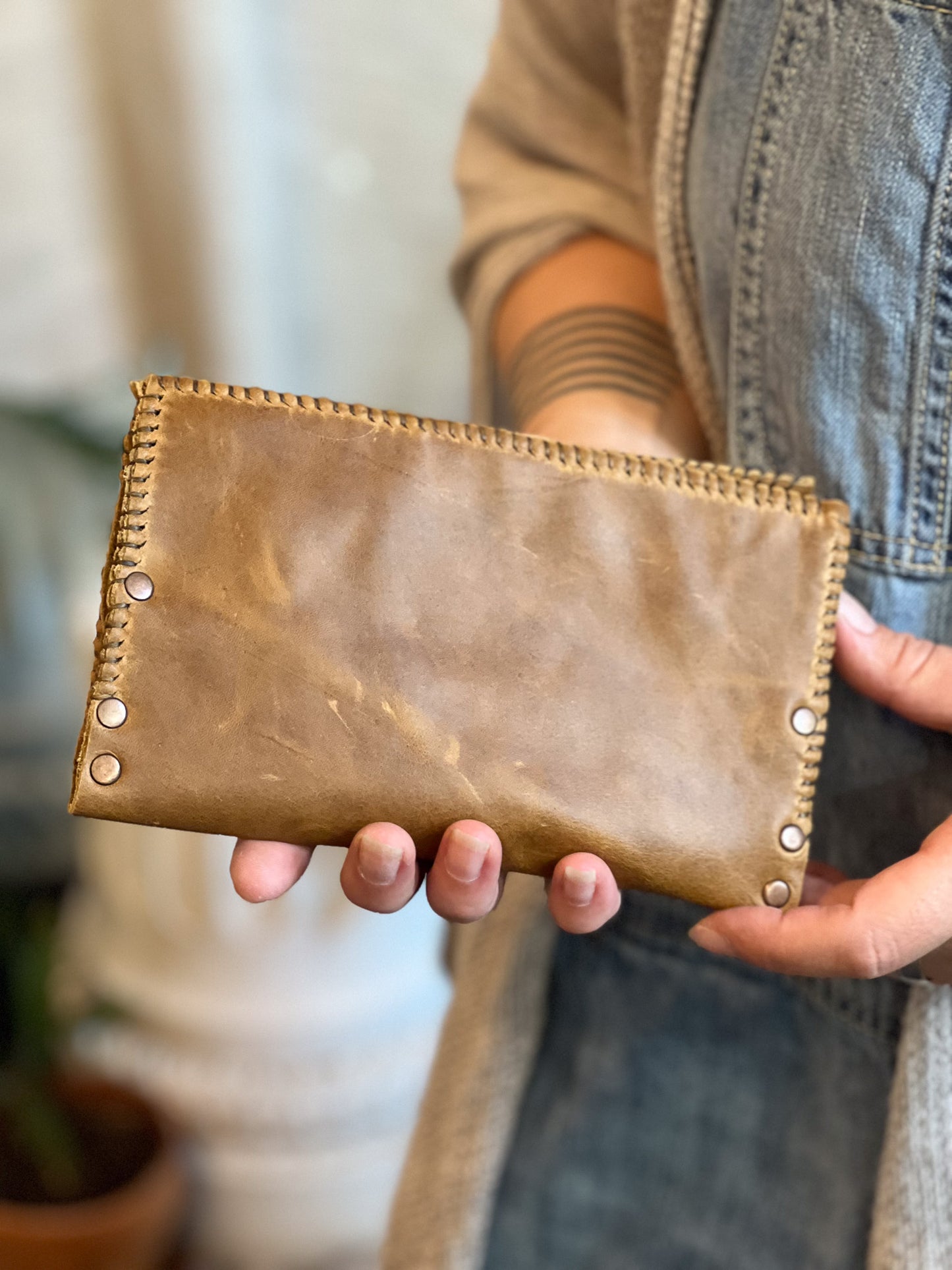 Hand Sewn Leather Billfold Wallet