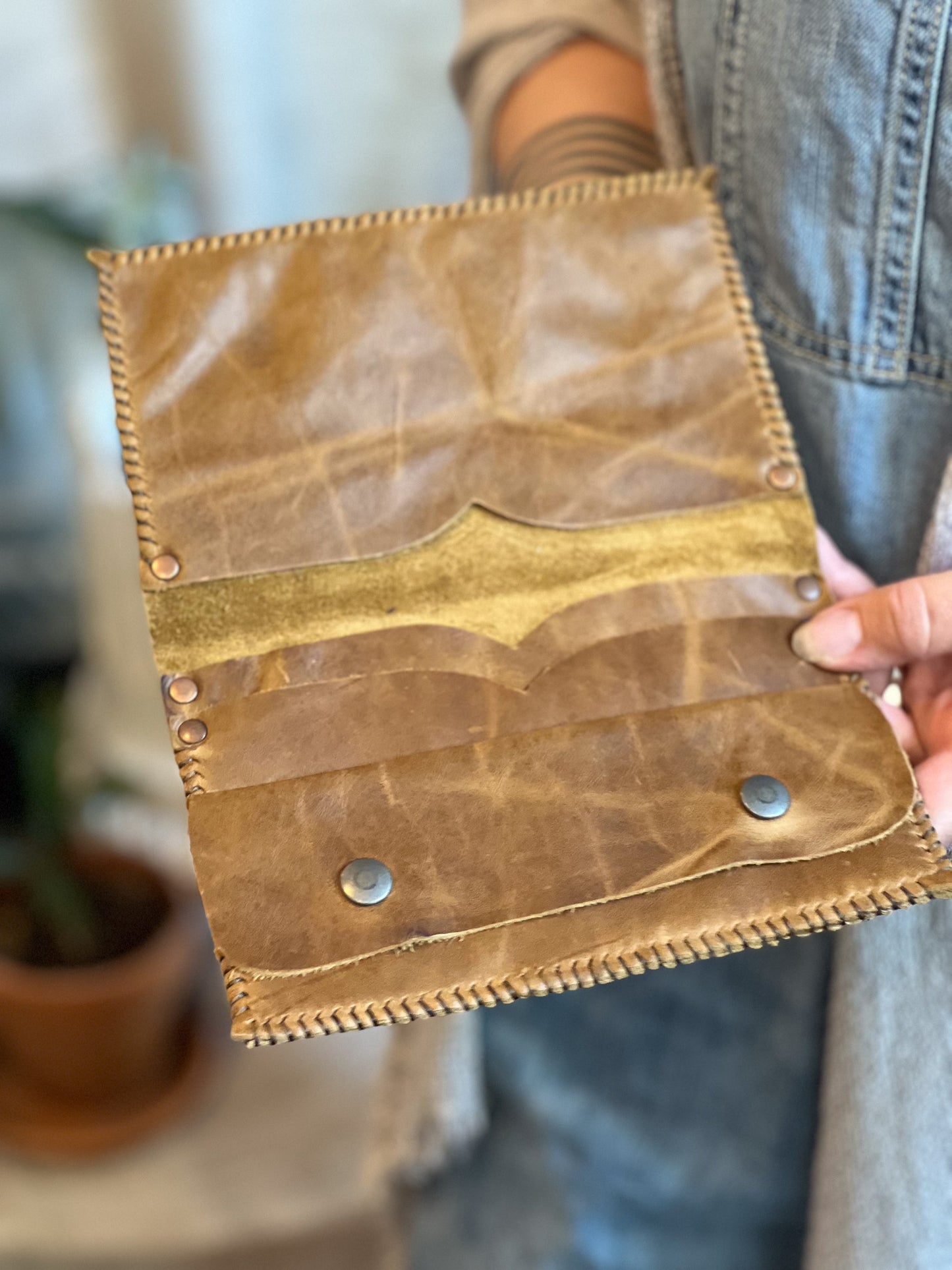 Hand Sewn Leather Billfold Wallet