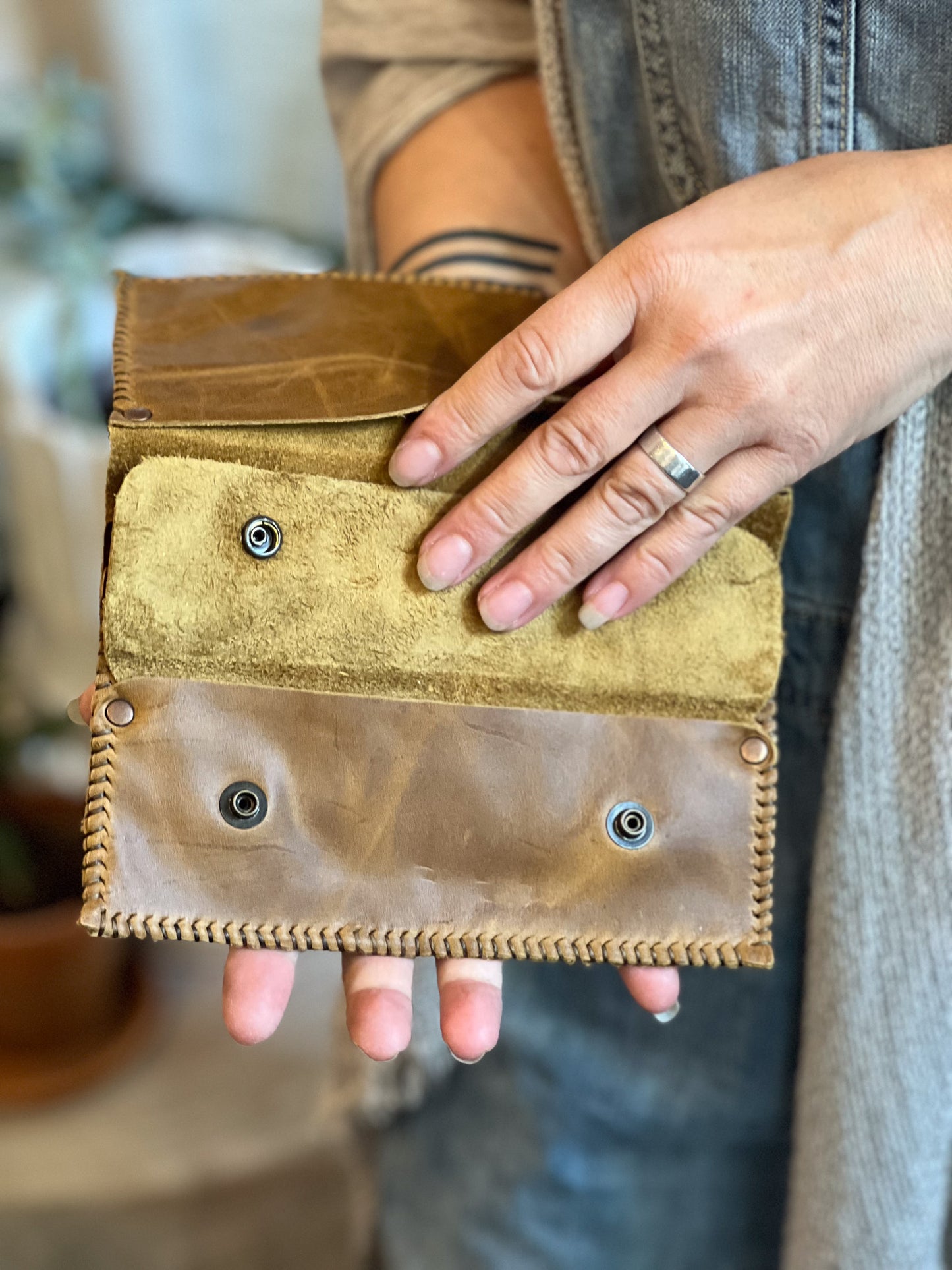 Hand Sewn Leather Billfold Wallet