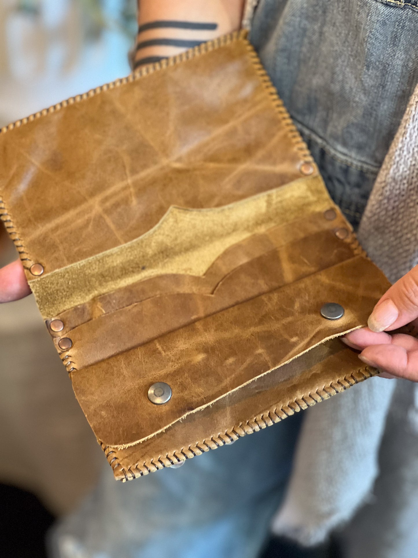 Hand Sewn Leather Billfold Wallet