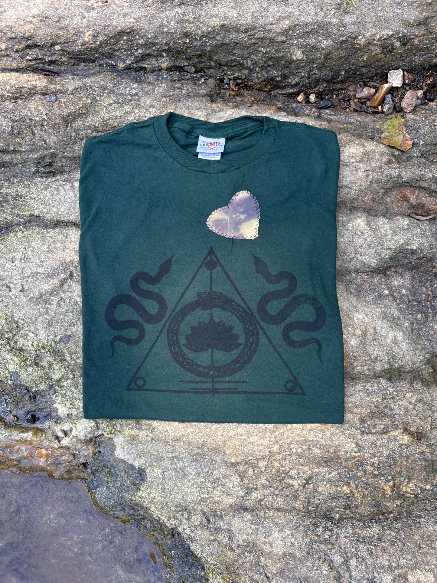 LO - Medium - Forest Green Organic Cotton T-Shirt with Heart Patch