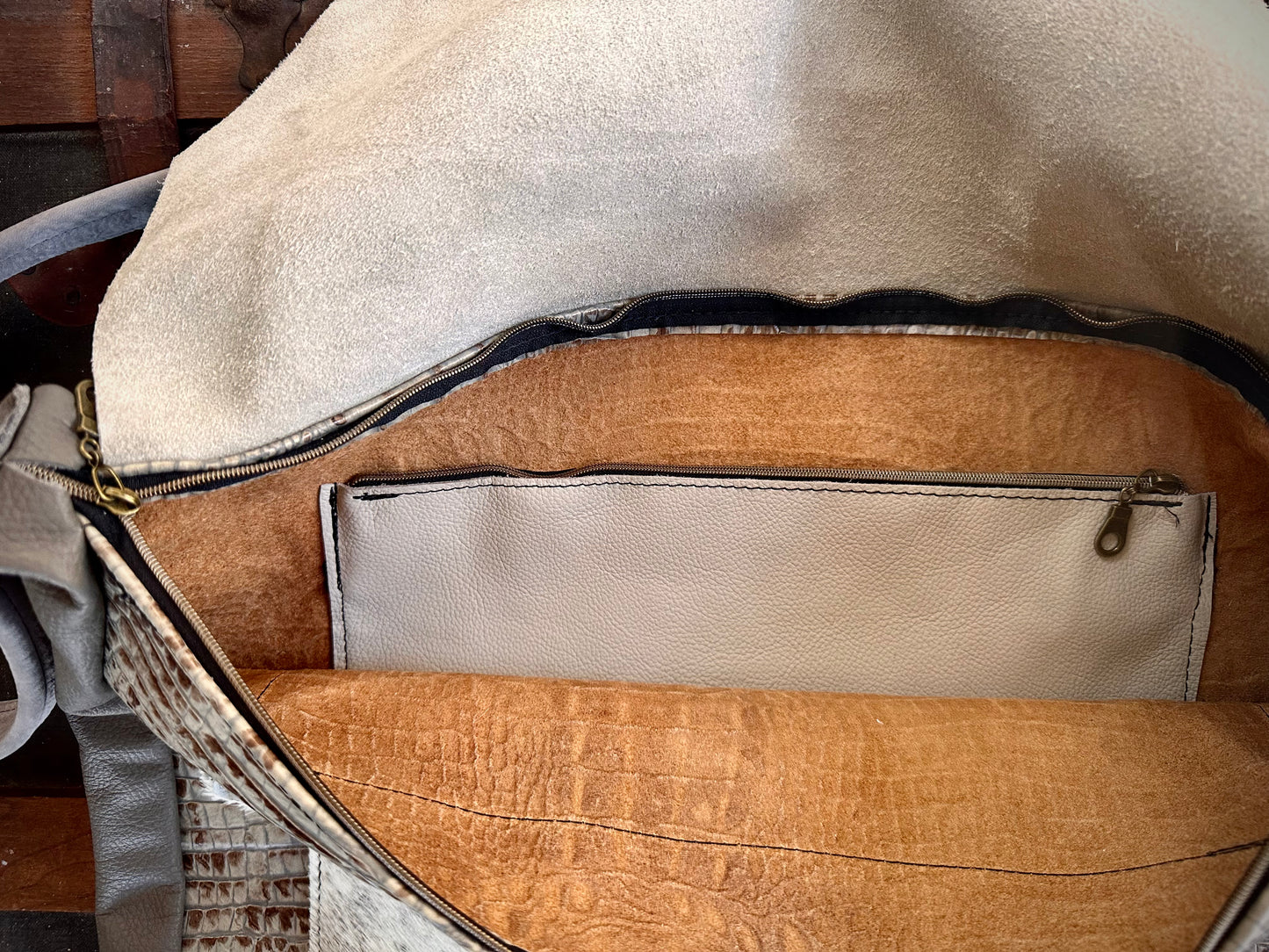 White Fur and Embossed Alligator Leather Messenger Bag (Triangle Lid)