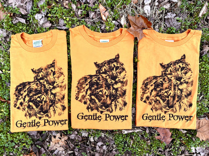 LO - Golden Snow Leopards Organic Cotton T-shirt