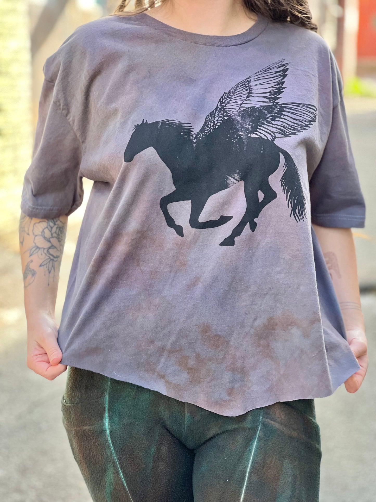 Grey 'Pegasus' 100% Cotton Crop Shirt (XLarge)