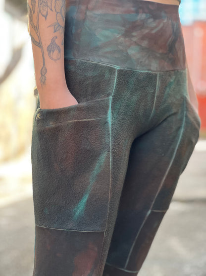 "Oil Splash' Bamboo Fleece Crossfox Leggings