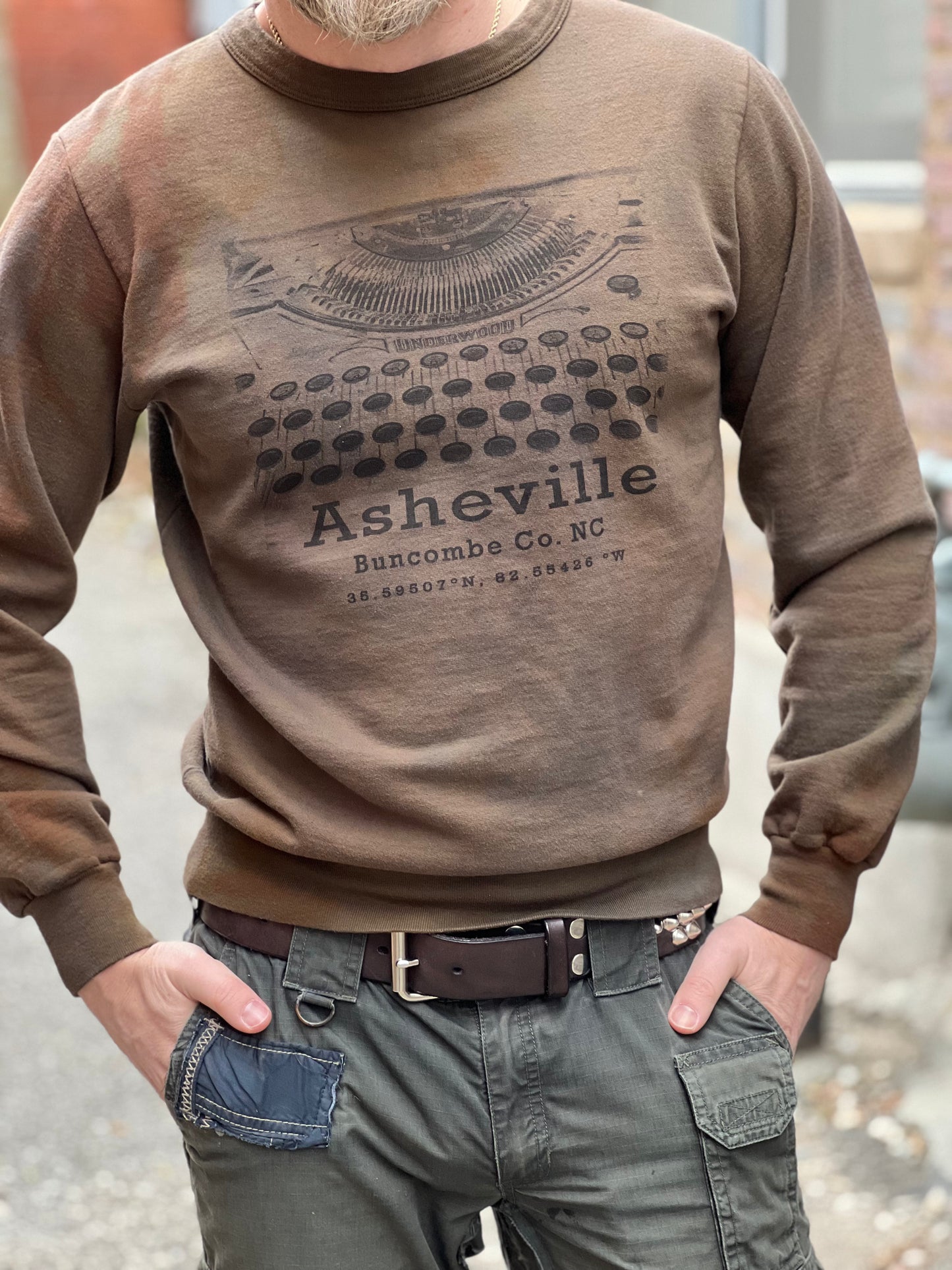 LO - Earth Dyed 'Asheville' 100% Cotton Sweatshirt