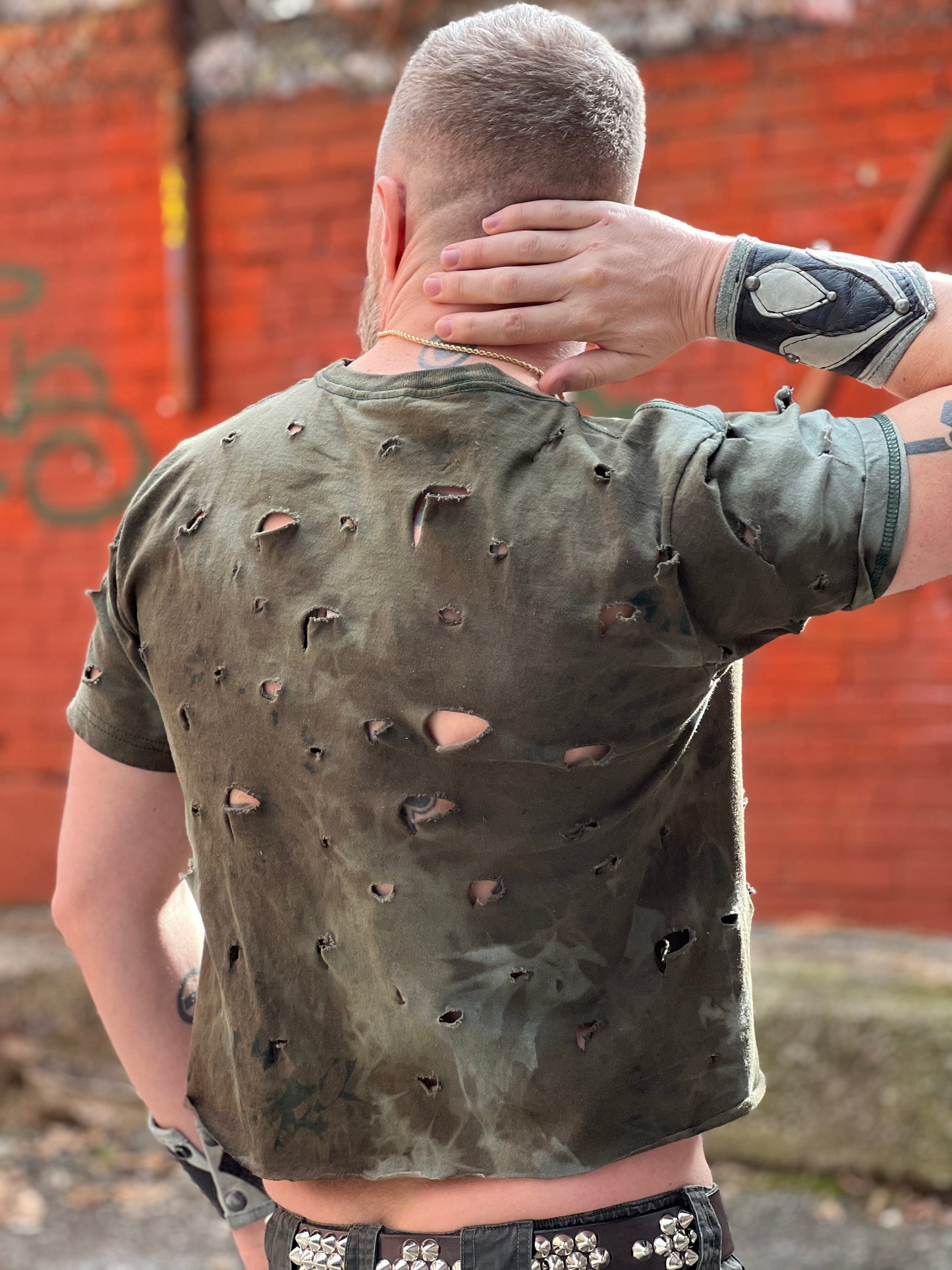 LO - Pine Distressed & Cropped 100% Cotton Shirt