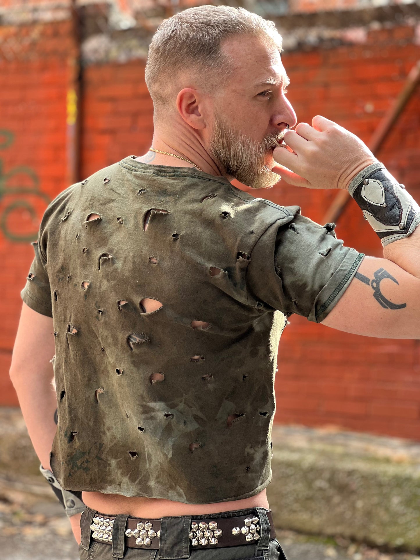 LO - Pine Distressed & Cropped 100% Cotton Shirt