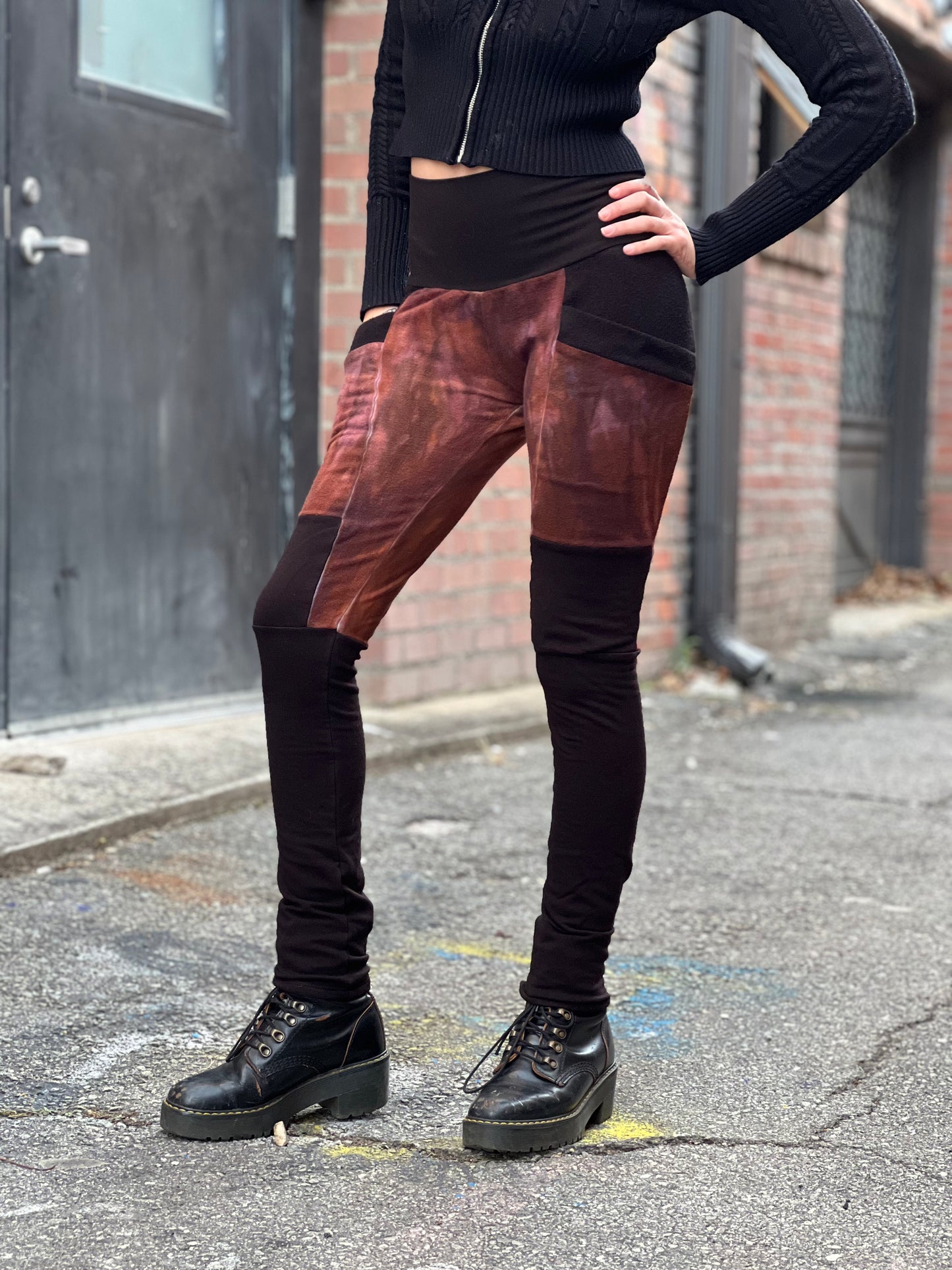 "Sepia Maroon' Bamboo Fleece Crossfox Leggings