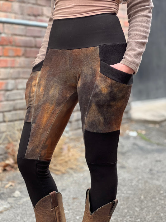 "Sand Smoke - Dark' Bamboo Fleece Crossfox Leggings