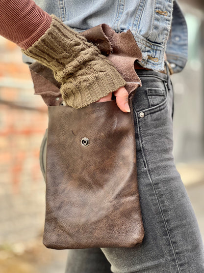 Brown Slide Pouch v.2