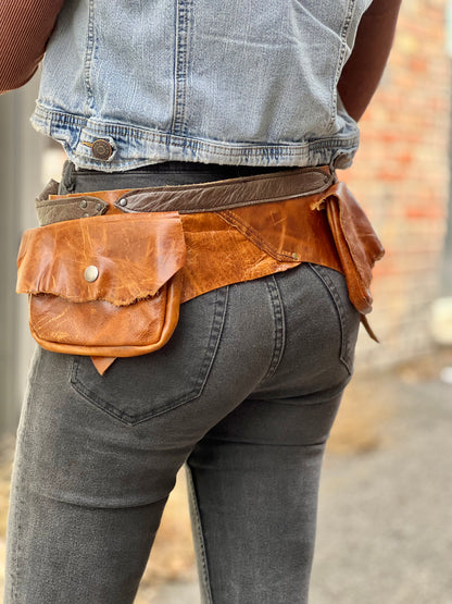 2 Pocket Sienna Pocket Belt