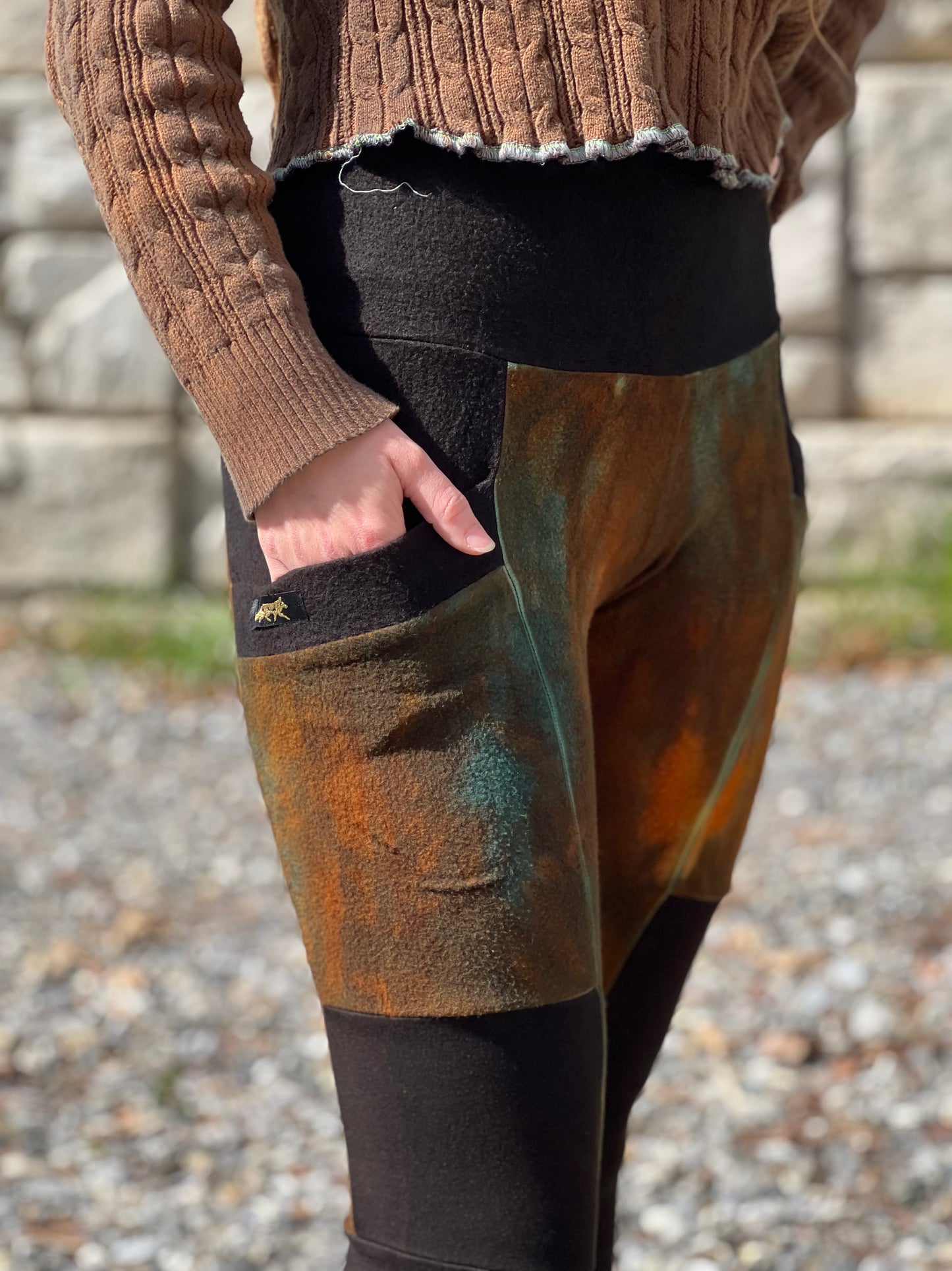 "Patina Rust" Blocked Bamboo Fleece Crossfox Leggings