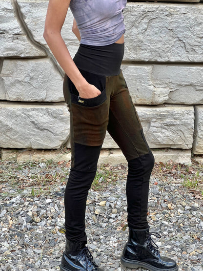 "Dragon Scales" Bamboo Fleece Crossfox Leggings