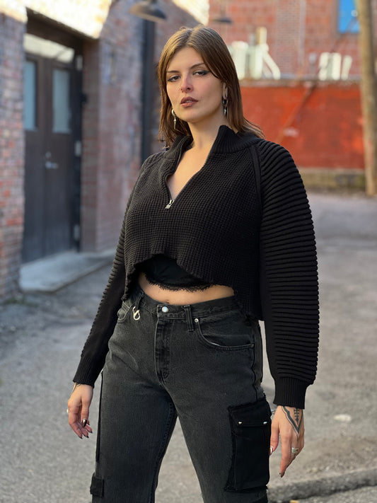 Black Oversized Cipper Crop Sweater