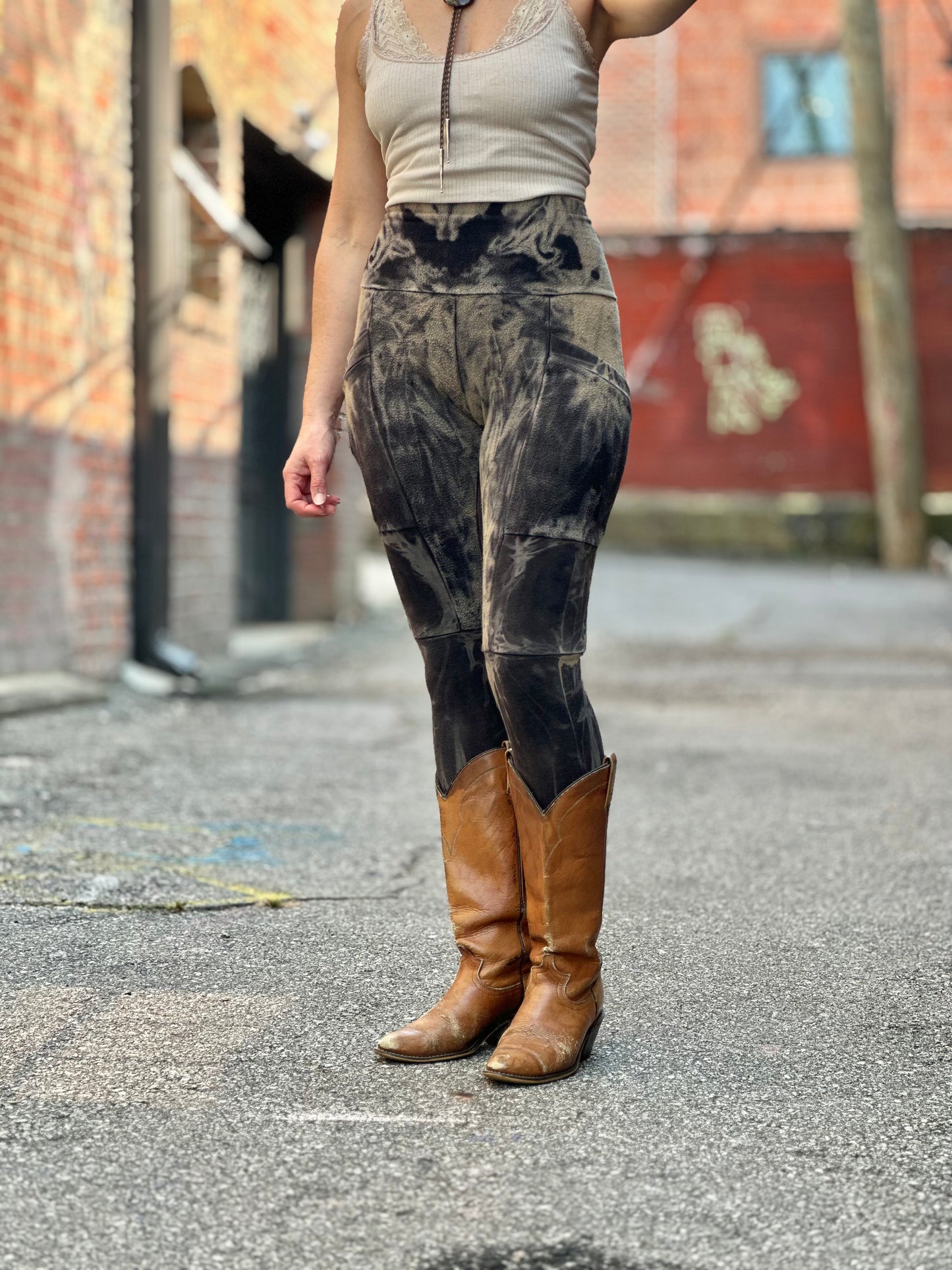 Truffle Smoke Crossfox Leggings