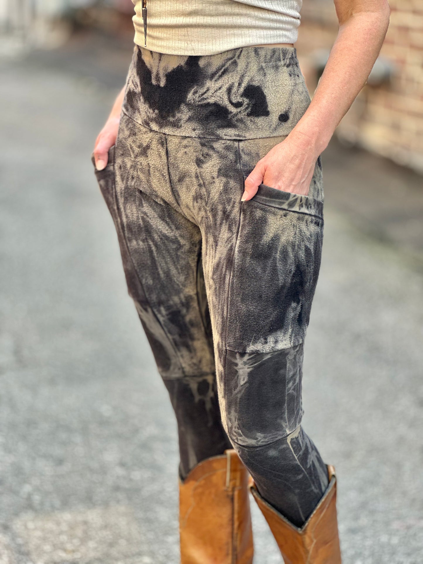 Truffle Smoke Crossfox Leggings