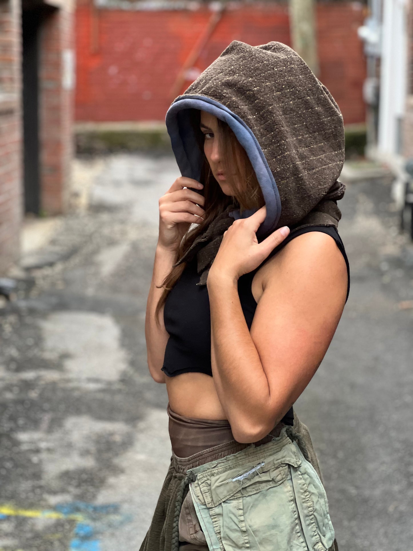 Walnut & Earth Pull Over Hood