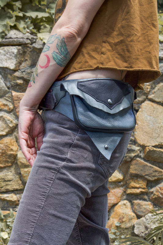 Dusk Shadow Two-Pocket Hip Belt