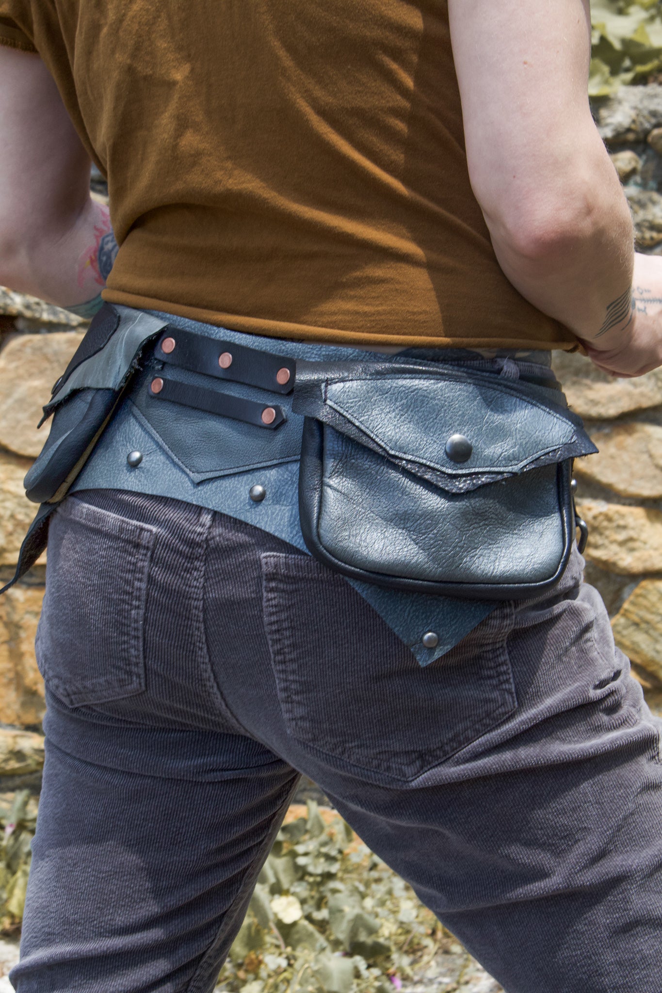 Dusk Shadow Two-Pocket Hip Belt