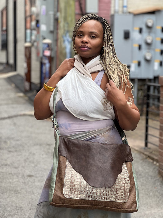 Eucalyptus & Earth Leather Messenger Bag