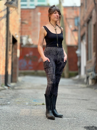 Stone and Ash Crossfox Leggings (Bamboo Fleece)