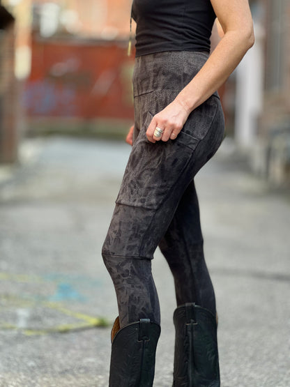 Stone and Ash Crossfox Leggings (Bamboo Fleece)