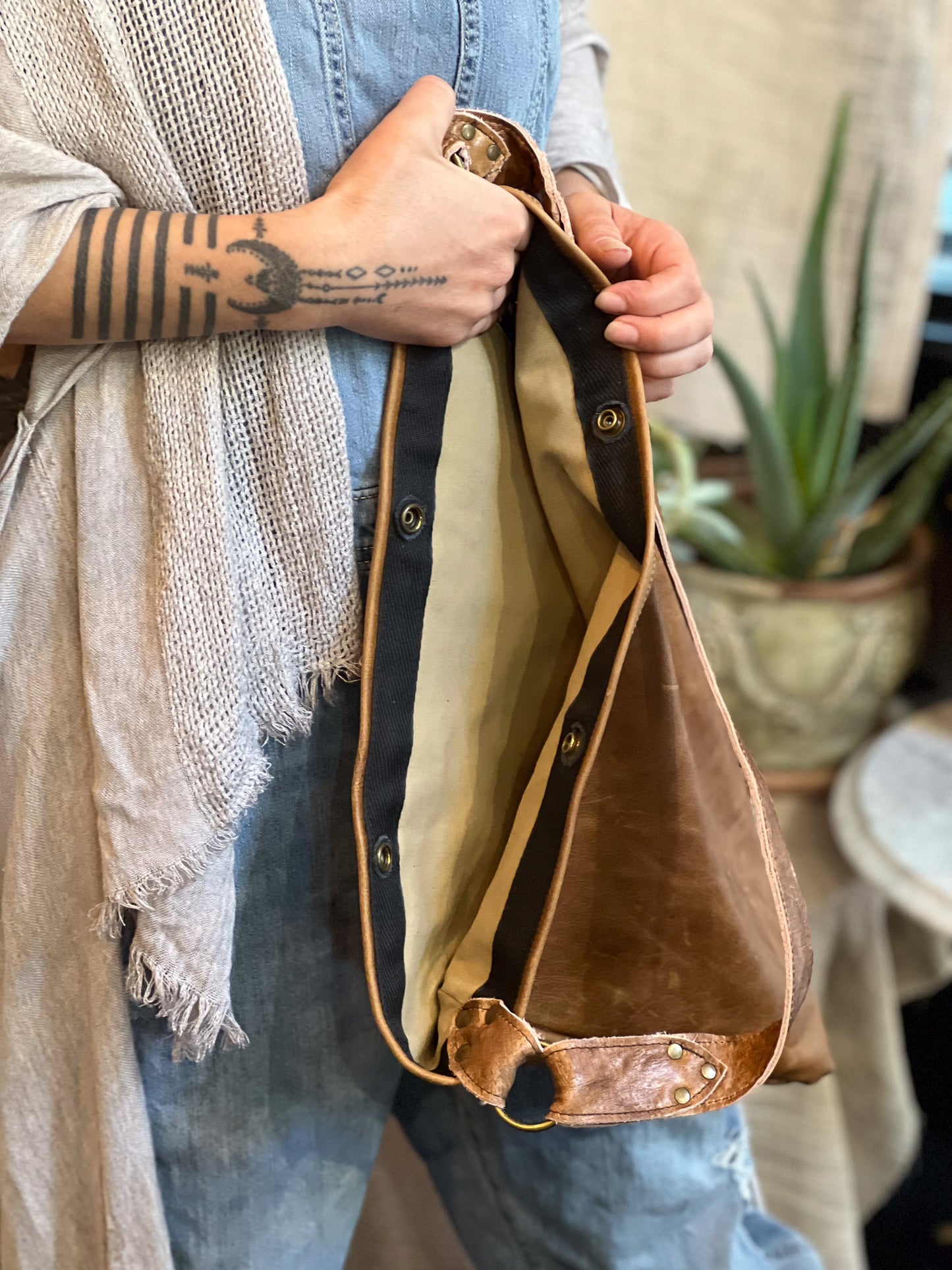 Cedar Leather Slouchy Shoulder Bag